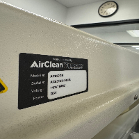 AirClean 600 PCR Workstation image 2